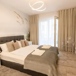 Apartament Przy Latarni Morskiej Z Garażem, Kołobrzeg
